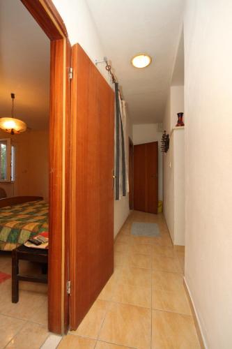 Apartments by the sea Korcula - 9160
