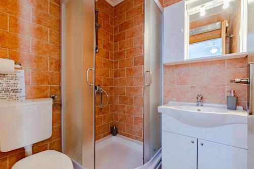 Apartments with parking space Zrnovo, Korcula - 9239