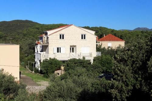 Fotografie z fotogalerie ubytování Apartments with a parking space Lumbarda, Korcula - 9298 v destinaci Lumbarda