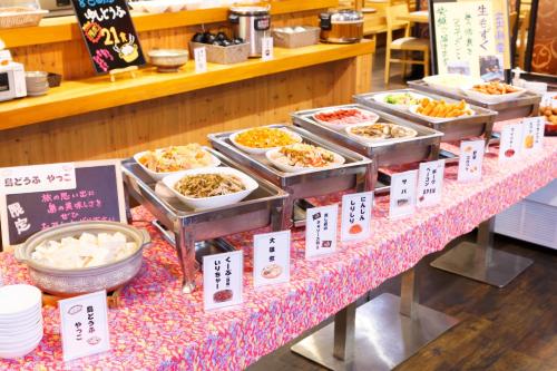 Jídlo v hotelu nebo okolí