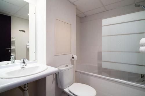 Kúpeľňa v ubytovaní Joli studio, clim proche gare et centre ville