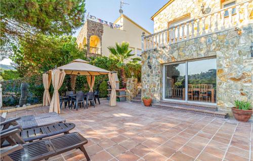Φωτογραφία από το άλμπουμ του Stunning Home In Palafolls σε Palafolls