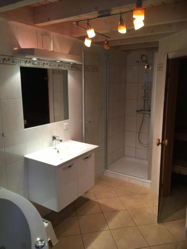 Koupelna v ubytování Baabe-Strandhaus