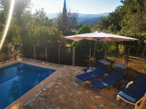 Πισίνα στο ή κοντά στο Guest House Casa Cassien