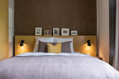 Ein Bett oder Betten in einem Zimmer der Unterkunft Gutshaus Zarchlin