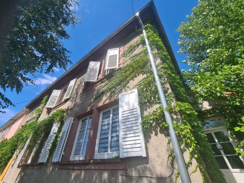 Το κτήριο όπου στεγάζεται  το bed & breakfast