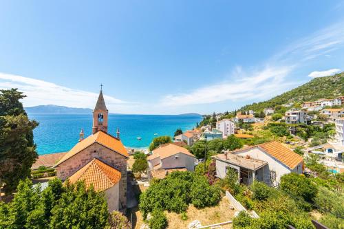 Gallery image of Terrace & View Brist in Brist