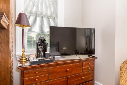 The Shaffner Innにあるテレビまたはエンターテインメントセンター