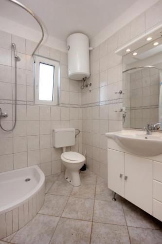 Apartments by the sea Stara Novalja, Pag - 9396