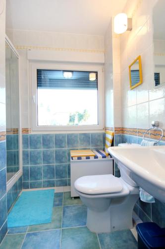 Seaside luxury villa with a swimming pool Podstrana, Split - 9466