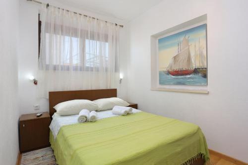 Apartments by the sea Slatine, Ciovo - 9453