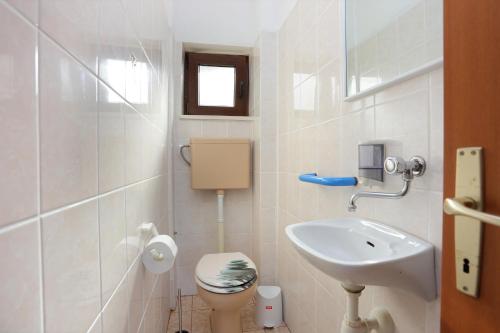 Apartments by the sea Slatine, Ciovo - 9453