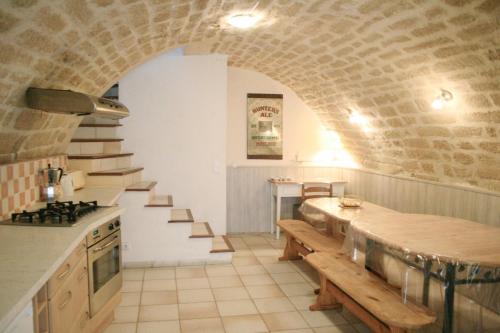 Kuchyňa alebo kuchynka v ubytovaní Maison terrasse barbecue à 1 tram de Montpellier et 20 min des plages
