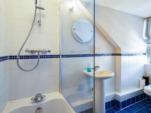 Et badeværelse på Lowenna Manor 4