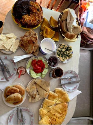 Gallery image of Guest house Lailashi in Surmushi