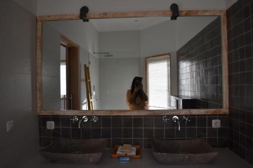 Bilik mandi di Villa Reva Bali