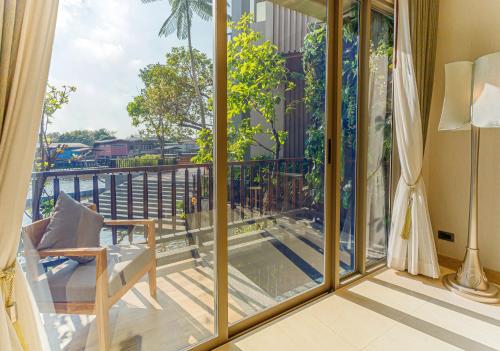 W1Bangkoknoi Hotelにあるバルコニーまたはテラス