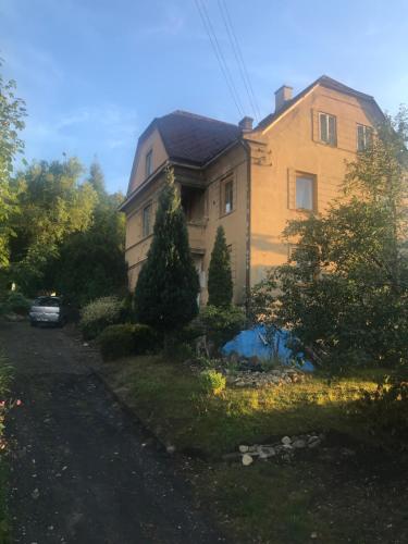 Apartmán ve vile se zahradou