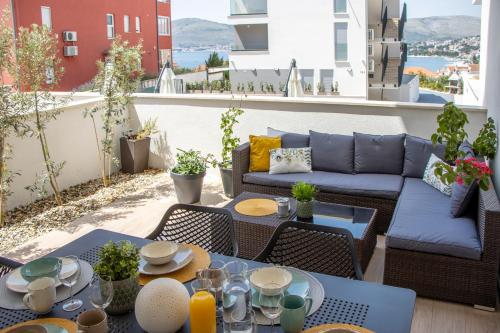 Luxury apartment Casia with heated pool and pleasent terrace