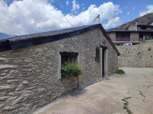 Το κτήριο όπου στεγάζεται  the country house