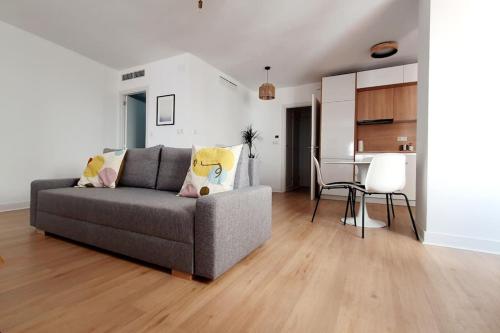 Spacious Loft, Parking Free M