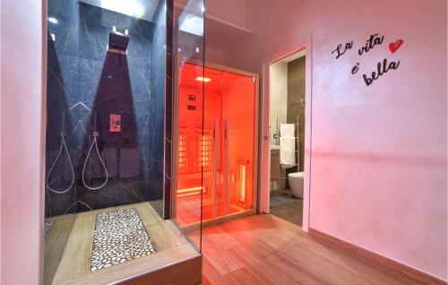Koupelna v ubytování Stunning Home In Catania With Sauna