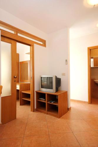 Apartment Baska Voda 10027d