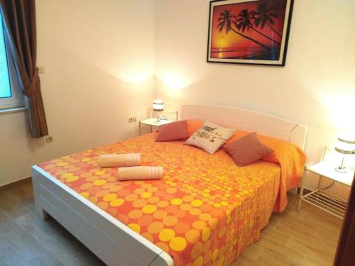 Apartments with a parking space Hvar - 9658