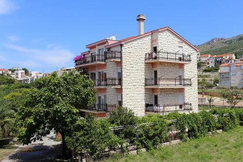 Apartments and rooms by the sea Podstrana, Split - 10301