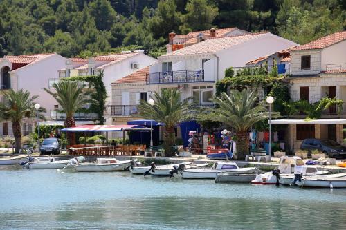 Fotografia z galérie ubytovania Apartments by the sea Zuljana, Peljesac - 10218 v Žuljane