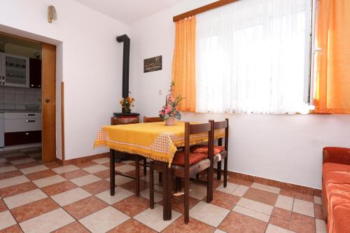 Apartments by the sea Korcula - 10042