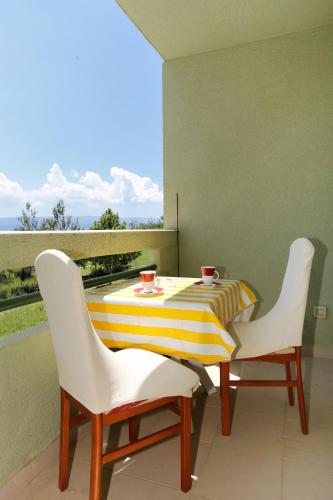 Holiday apartments Omis - 9492
