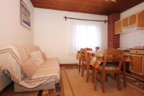 Apartments with parking space Orebic, Peljesac - 10089