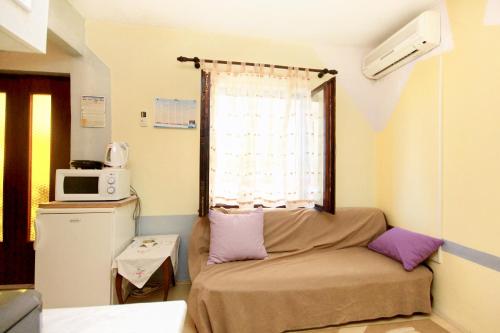 Apartments by the sea Kuciste - Perna, Peljesac - 10198