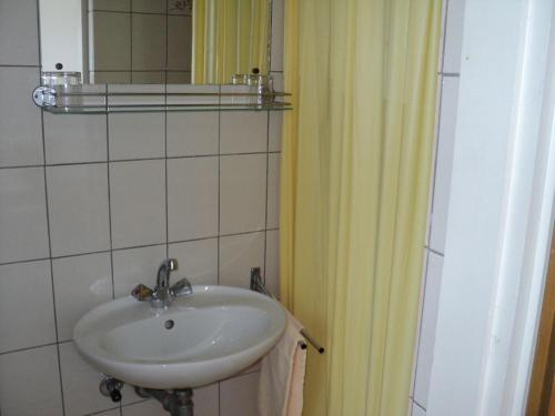 Double Room Banjol 11716b