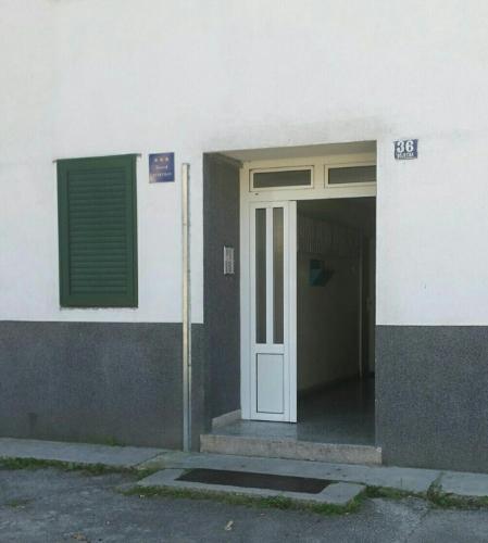 Apartments with a parking space Split - 11726