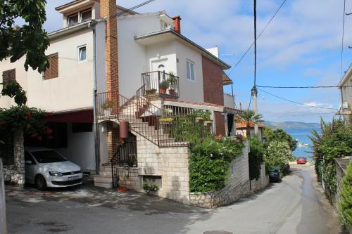 Apartments by the sea Trogir - 11760