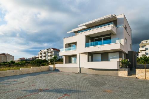 Apartments with a parking space Novalja, Pag - 11775