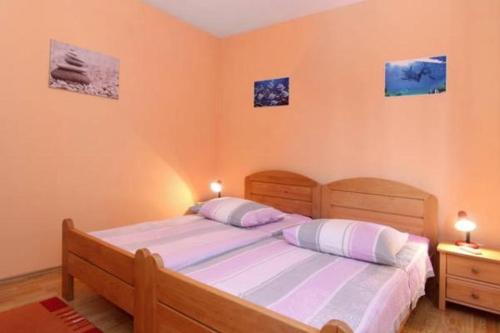 Apartments with a parking space Kastel Stafilic, Kastela - 11776
