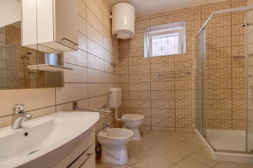 Apartments with WiFi Mali Losinj (Losinj) - 11880