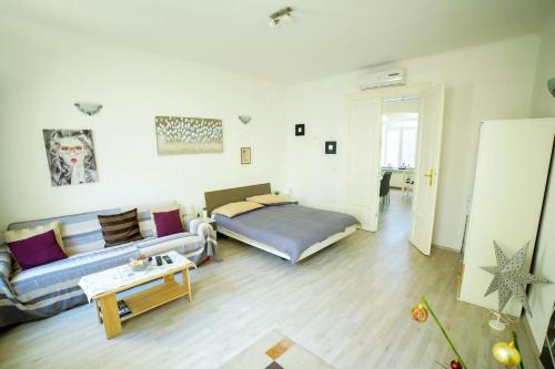 Fotografie z fotogalerie ubytování Apartments with WiFi Zagreb - 12046 v Záhřebu