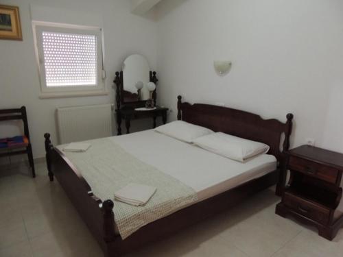 Apartments with parking space Kastel Stari, Kastela - 12104