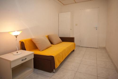 Apartments with WiFi Split - 12198
