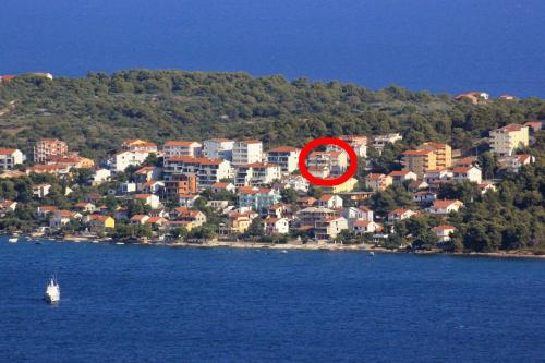 Apartments with a parking space Okrug Gornji, Ciovo - 12235