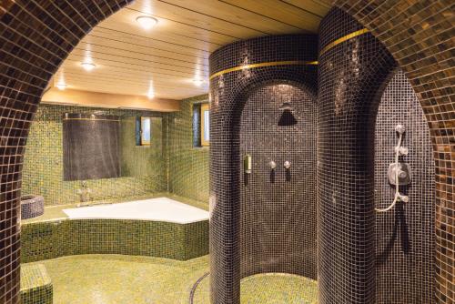 Phòng tắm tại Hotel Auren
