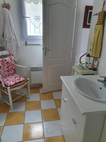 Ένα μπάνιο στο Brigitte