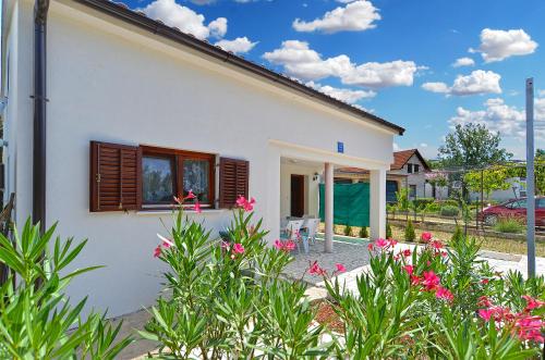 Apartment Batvaci 2205