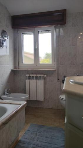 Ванна кімната в Casa - Camiño dos faros - Atlantico Malpica