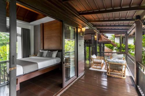 Ένα ή περισσότερα κρεβάτια σε δωμάτιο στο Sclass Villa & Swimming pool , 10 min from airport