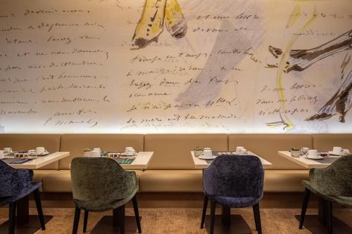 Hôtel Le Tourville by Inwood Hotels photo 78